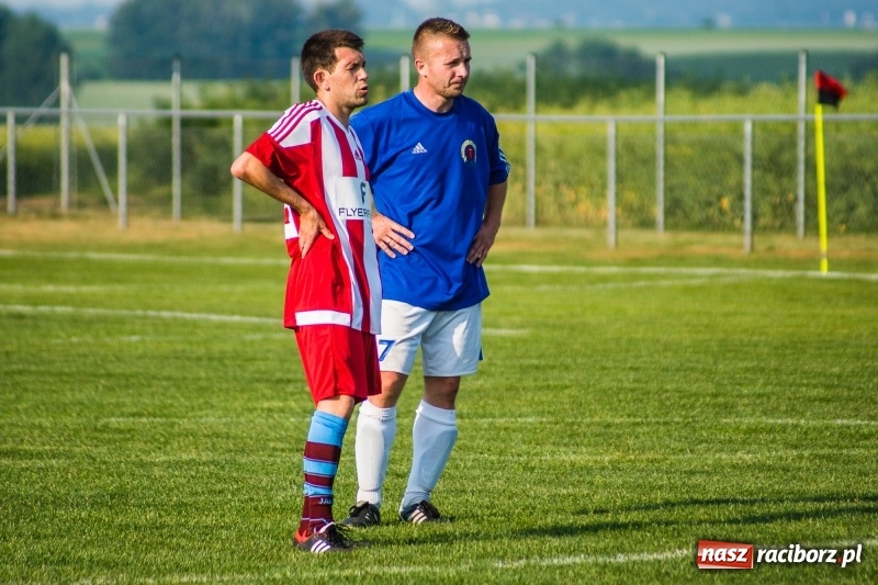 Zdjęcie w galerii na portalu naszraciborz.pl: Turniej oldbojów w Borucinie. Pietrowice z pucharem. Poważna kontuzja zawodnika FC Bavaria wiadomości z regionu
