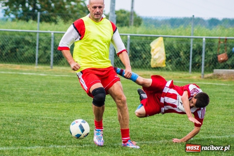 Zdjęcie w galerii na portalu naszraciborz.pl: Turniej oldbojów w Borucinie. Pietrowice z pucharem. Poważna kontuzja zawodnika FC Bavaria wiadomości z regionu