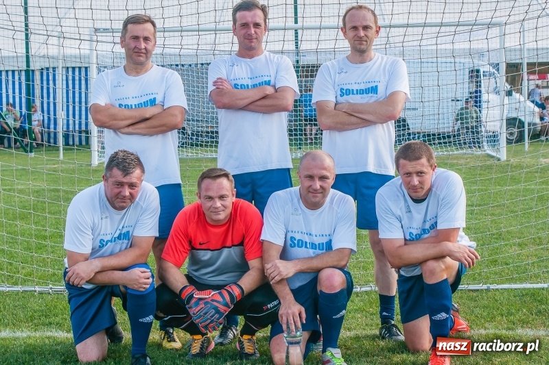 Zdjęcie w galerii na portalu naszraciborz.pl: Turniej oldbojów w Borucinie. Pietrowice z pucharem. Poważna kontuzja zawodnika FC Bavaria wiadomości z regionu