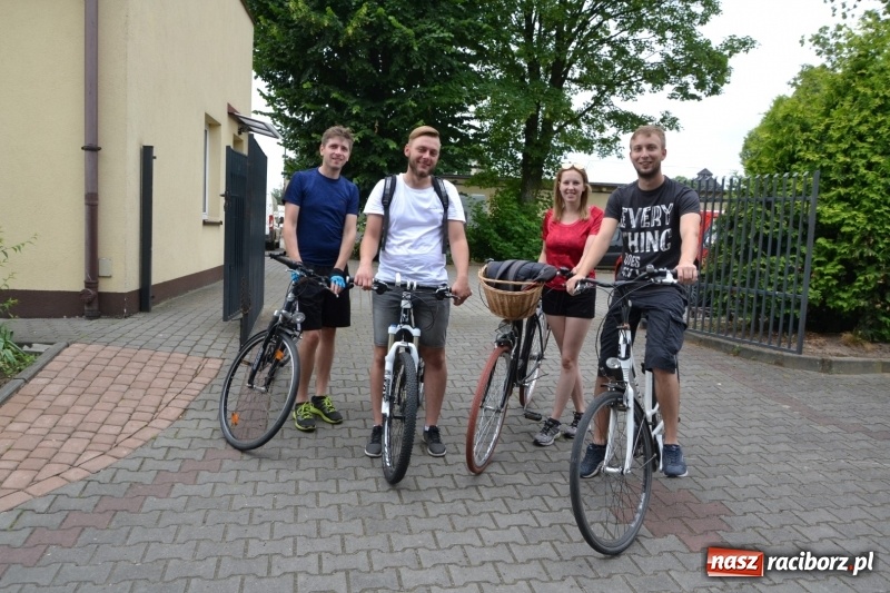 Zdjęcie w galerii na portalu naszraciborz.pl: Wiosenny wiatr i deszcz. Rajd gmin partnerskich po pograniczu  wiadomości z regionu