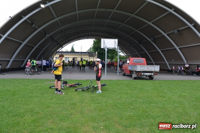 Zdjęcie w galerii na portalu naszraciborz.pl: Wiosenny wiatr i deszcz. Rajd gmin partnerskich po pograniczu  wiadomości z regionu