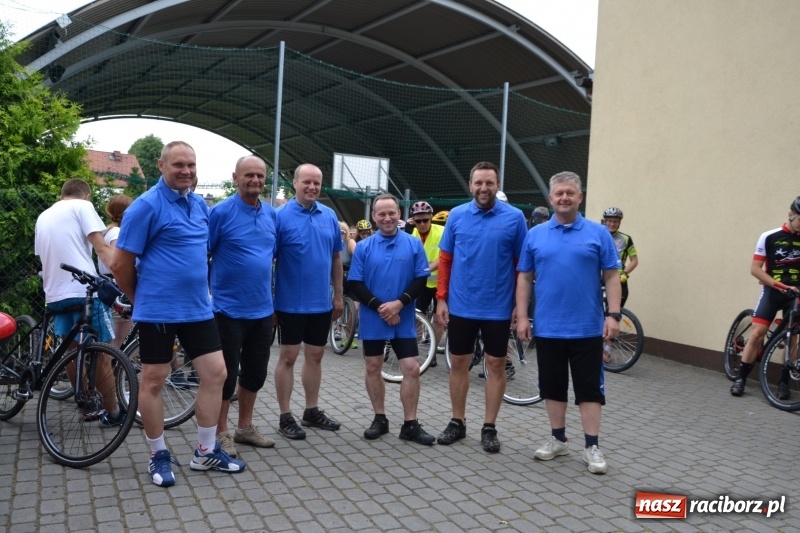 Zdjęcie w galerii na portalu naszraciborz.pl: Wiosenny wiatr i deszcz. Rajd gmin partnerskich po pograniczu  wiadomości z regionu