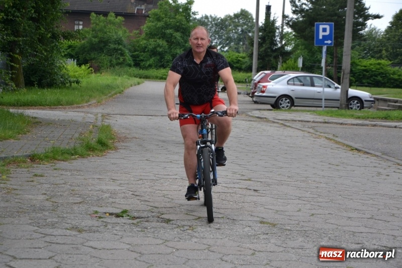 Zdjęcie w galerii na portalu naszraciborz.pl: Wiosenny wiatr i deszcz. Rajd gmin partnerskich po pograniczu  wiadomości z regionu