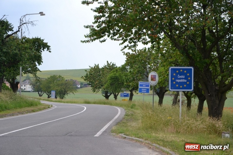 Zdjęcie w galerii na portalu naszraciborz.pl: Wiosenny wiatr i deszcz. Rajd gmin partnerskich po pograniczu  wiadomości z regionu