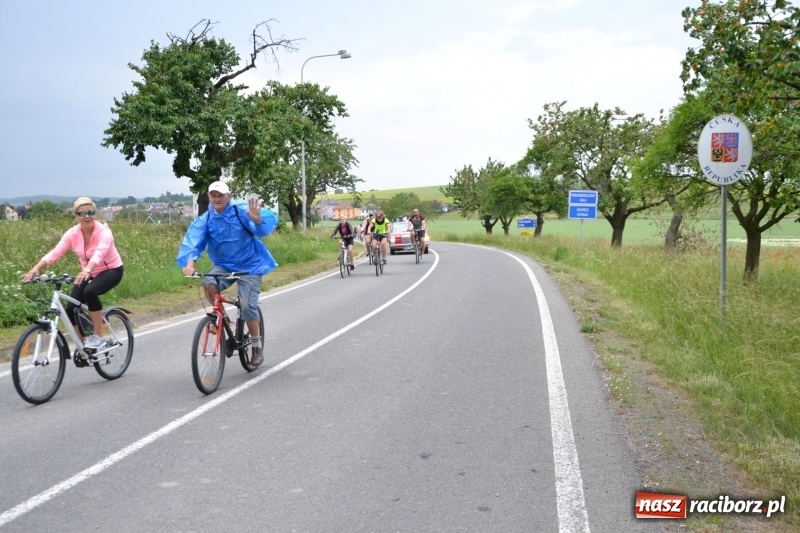 Zdjęcie w galerii na portalu naszraciborz.pl: Wiosenny wiatr i deszcz. Rajd gmin partnerskich po pograniczu  wiadomości z regionu