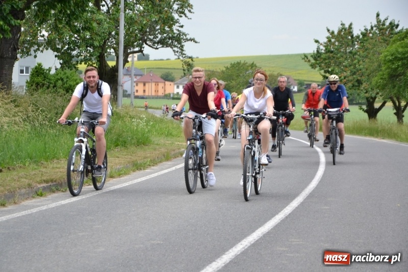 Zdjęcie w galerii na portalu naszraciborz.pl: Wiosenny wiatr i deszcz. Rajd gmin partnerskich po pograniczu  wiadomości z regionu