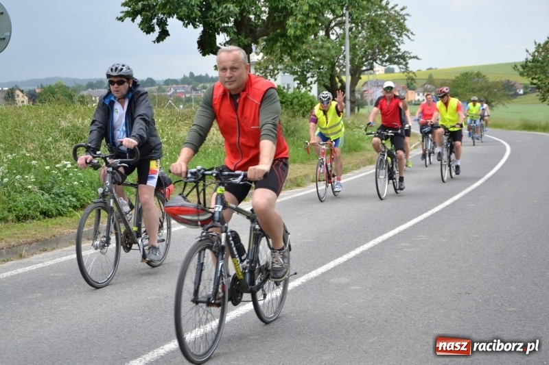 Zdjęcie w galerii na portalu naszraciborz.pl: Wiosenny wiatr i deszcz. Rajd gmin partnerskich po pograniczu  wiadomości z regionu