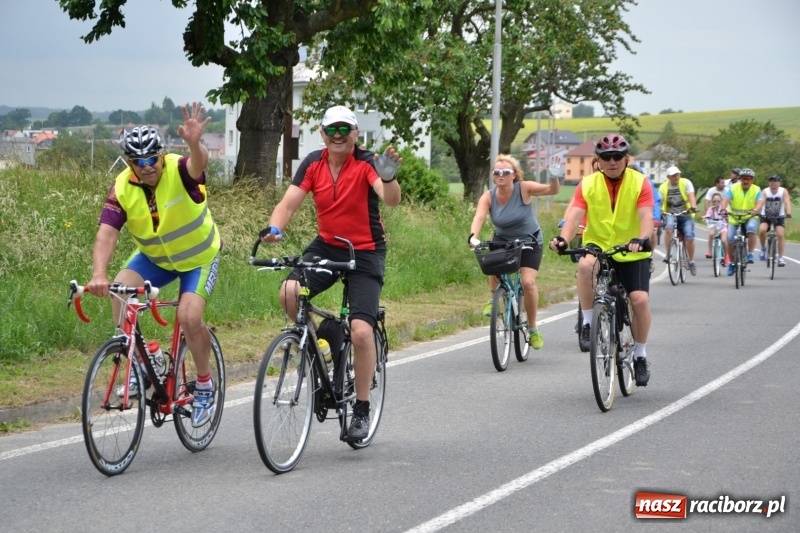 Zdjęcie w galerii na portalu naszraciborz.pl: Wiosenny wiatr i deszcz. Rajd gmin partnerskich po pograniczu  wiadomości z regionu