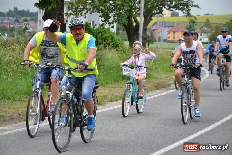 Zdjęcie w galerii na portalu naszraciborz.pl: Wiosenny wiatr i deszcz. Rajd gmin partnerskich po pograniczu  wiadomości z regionu