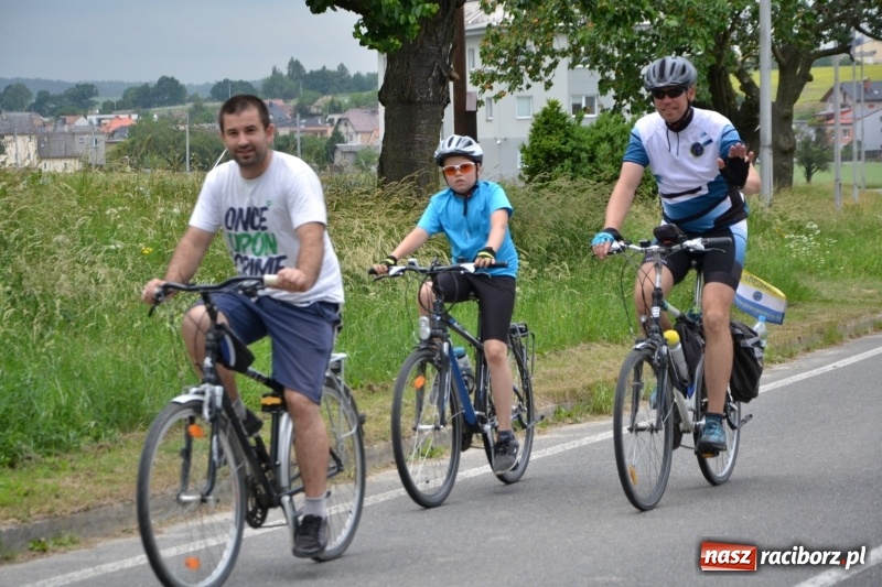 Zdjęcie w galerii na portalu naszraciborz.pl: Wiosenny wiatr i deszcz. Rajd gmin partnerskich po pograniczu  wiadomości z regionu
