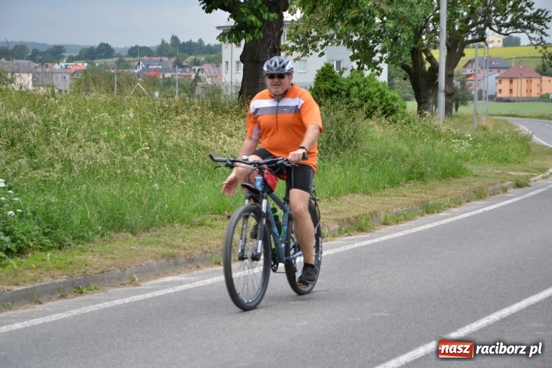 Zdjęcie w galerii na portalu naszraciborz.pl: Wiosenny wiatr i deszcz. Rajd gmin partnerskich po pograniczu  wiadomości z regionu