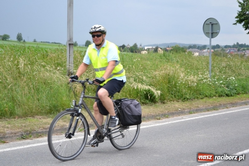 Zdjęcie w galerii na portalu naszraciborz.pl: Wiosenny wiatr i deszcz. Rajd gmin partnerskich po pograniczu  wiadomości z regionu