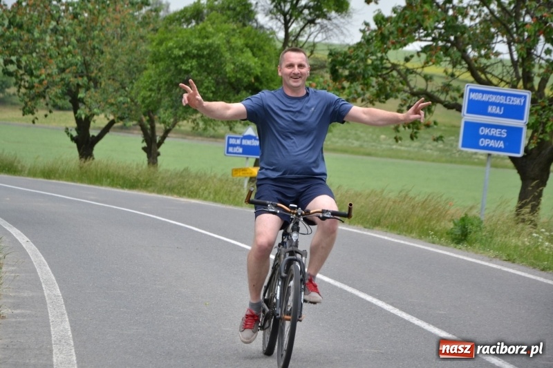 Zdjęcie w galerii na portalu naszraciborz.pl: Wiosenny wiatr i deszcz. Rajd gmin partnerskich po pograniczu  wiadomości z regionu