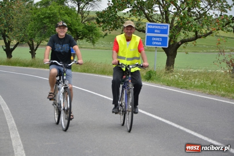 Zdjęcie w galerii na portalu naszraciborz.pl: Wiosenny wiatr i deszcz. Rajd gmin partnerskich po pograniczu  wiadomości z regionu