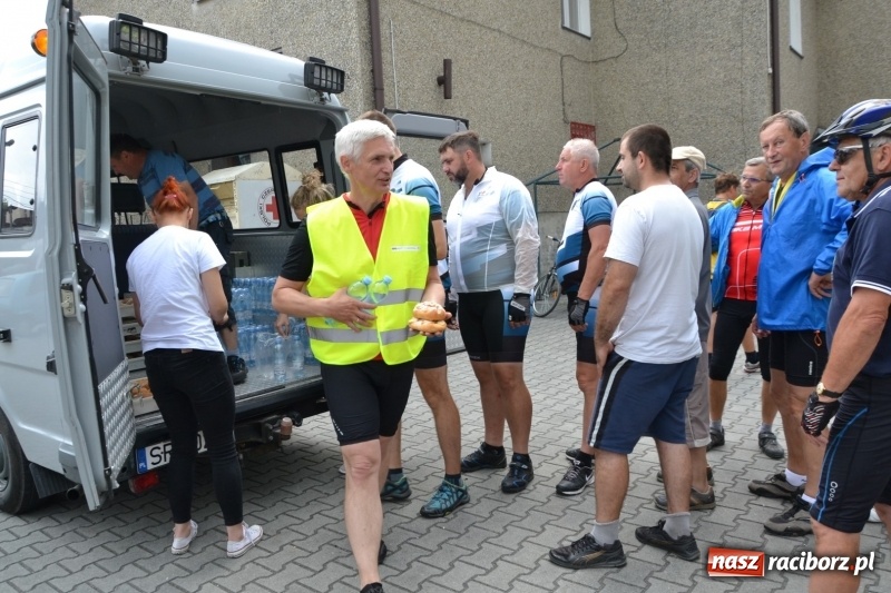 Zdjęcie w galerii na portalu naszraciborz.pl: Wiosenny wiatr i deszcz. Rajd gmin partnerskich po pograniczu  wiadomości z regionu