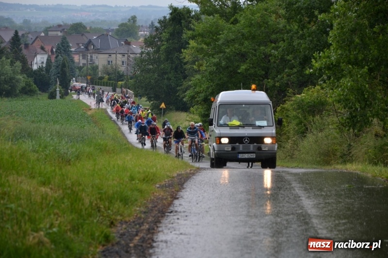 Zdjęcie w galerii na portalu naszraciborz.pl: Wiosenny wiatr i deszcz. Rajd gmin partnerskich po pograniczu  wiadomości z regionu