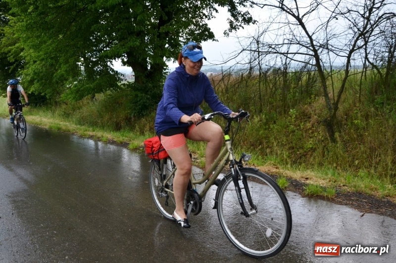 Zdjęcie w galerii na portalu naszraciborz.pl: Wiosenny wiatr i deszcz. Rajd gmin partnerskich po pograniczu  wiadomości z regionu