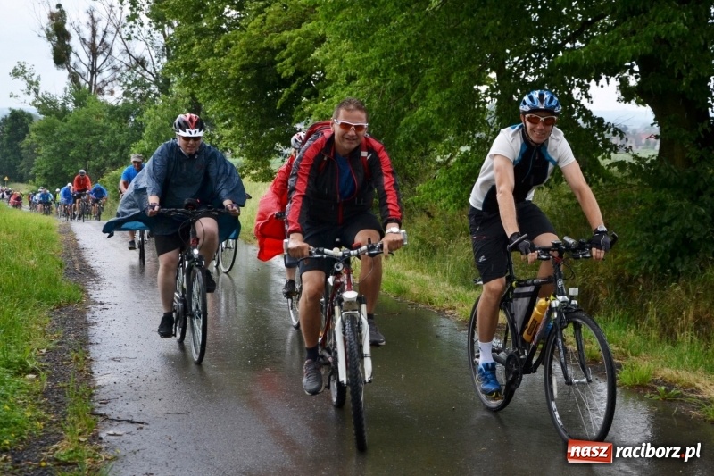 Zdjęcie w galerii na portalu naszraciborz.pl: Wiosenny wiatr i deszcz. Rajd gmin partnerskich po pograniczu  wiadomości z regionu