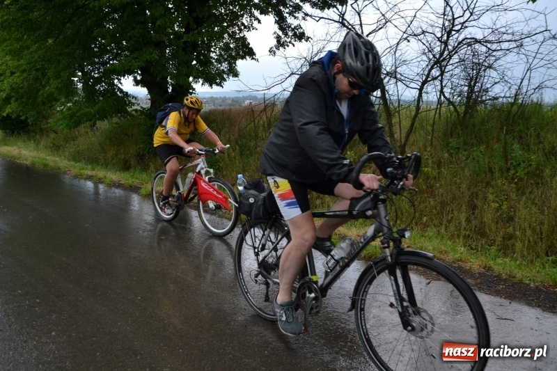 Zdjęcie w galerii na portalu naszraciborz.pl: Wiosenny wiatr i deszcz. Rajd gmin partnerskich po pograniczu  wiadomości z regionu