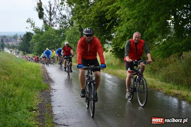 Zdjęcie w galerii na portalu naszraciborz.pl: Wiosenny wiatr i deszcz. Rajd gmin partnerskich po pograniczu  wiadomości z regionu
