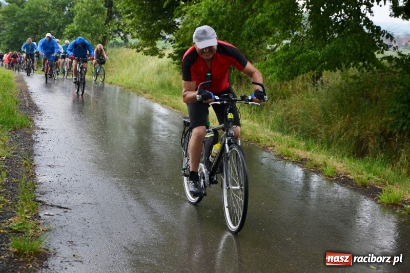Zdjęcie w galerii na portalu naszraciborz.pl: Wiosenny wiatr i deszcz. Rajd gmin partnerskich po pograniczu  wiadomości z regionu