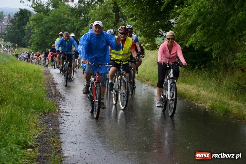 Zdjęcie w galerii na portalu naszraciborz.pl: Wiosenny wiatr i deszcz. Rajd gmin partnerskich po pograniczu  wiadomości z regionu