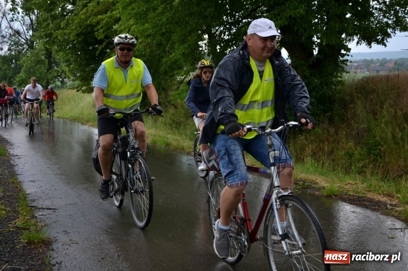 Zdjęcie w galerii na portalu naszraciborz.pl: Wiosenny wiatr i deszcz. Rajd gmin partnerskich po pograniczu  wiadomości z regionu