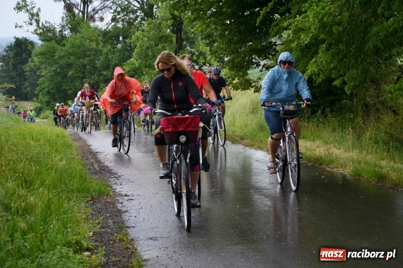 Zdjęcie w galerii na portalu naszraciborz.pl: Wiosenny wiatr i deszcz. Rajd gmin partnerskich po pograniczu  wiadomości z regionu