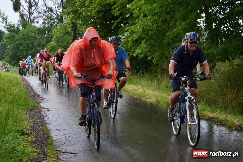 Zdjęcie w galerii na portalu naszraciborz.pl: Wiosenny wiatr i deszcz. Rajd gmin partnerskich po pograniczu  wiadomości z regionu