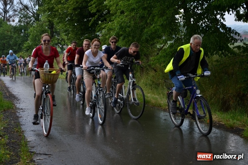 Zdjęcie w galerii na portalu naszraciborz.pl: Wiosenny wiatr i deszcz. Rajd gmin partnerskich po pograniczu  wiadomości z regionu