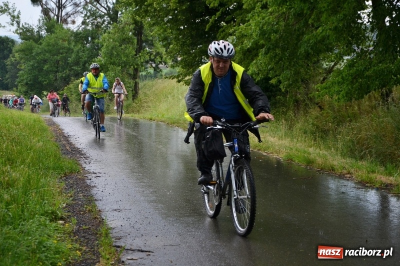 Zdjęcie w galerii na portalu naszraciborz.pl: Wiosenny wiatr i deszcz. Rajd gmin partnerskich po pograniczu  wiadomości z regionu