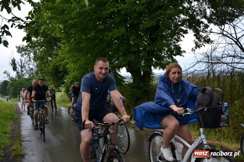 Zdjęcie w galerii na portalu naszraciborz.pl: Wiosenny wiatr i deszcz. Rajd gmin partnerskich po pograniczu  wiadomości z regionu