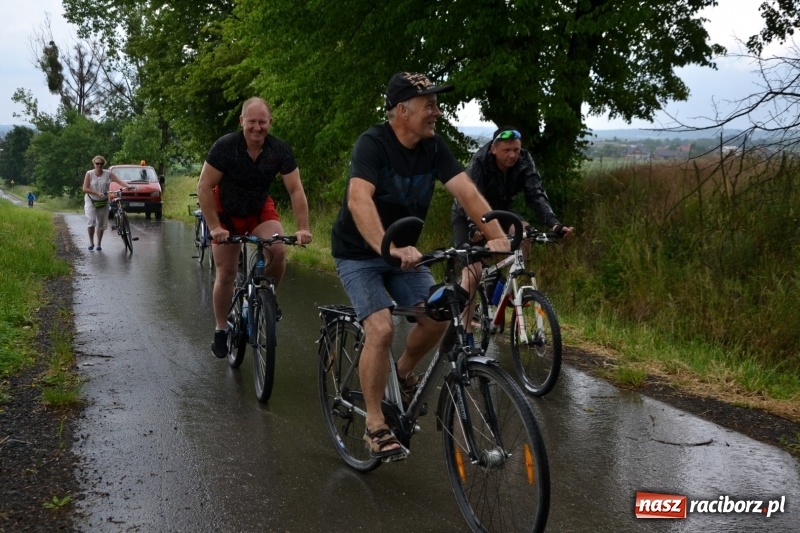 Zdjęcie w galerii na portalu naszraciborz.pl: Wiosenny wiatr i deszcz. Rajd gmin partnerskich po pograniczu  wiadomości z regionu