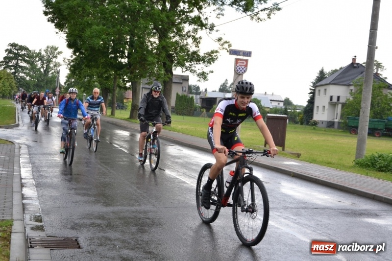 Zdjęcie w galerii na portalu naszraciborz.pl: Wiosenny wiatr i deszcz. Rajd gmin partnerskich po pograniczu  wiadomości z regionu