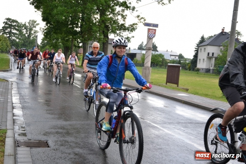 Zdjęcie w galerii na portalu naszraciborz.pl: Wiosenny wiatr i deszcz. Rajd gmin partnerskich po pograniczu  wiadomości z regionu