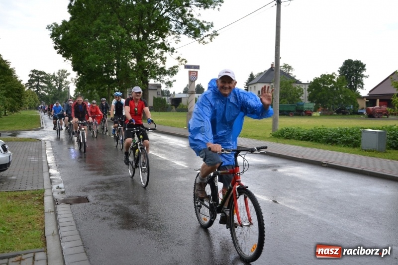 Zdjęcie w galerii na portalu naszraciborz.pl: Wiosenny wiatr i deszcz. Rajd gmin partnerskich po pograniczu  wiadomości z regionu