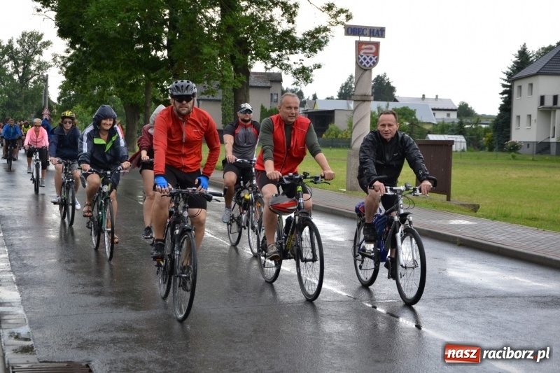Zdjęcie w galerii na portalu naszraciborz.pl: Wiosenny wiatr i deszcz. Rajd gmin partnerskich po pograniczu  wiadomości z regionu