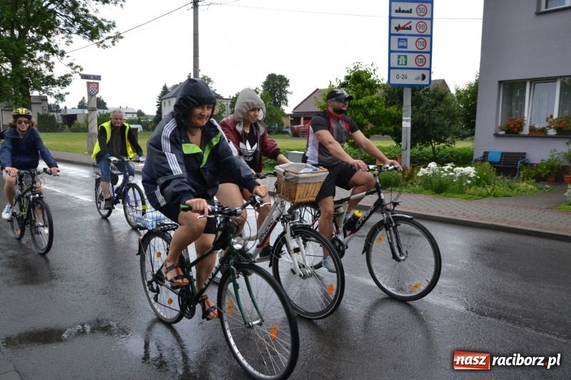 Zdjęcie w galerii na portalu naszraciborz.pl: Wiosenny wiatr i deszcz. Rajd gmin partnerskich po pograniczu  wiadomości z regionu