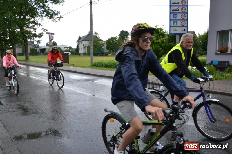 Zdjęcie w galerii na portalu naszraciborz.pl: Wiosenny wiatr i deszcz. Rajd gmin partnerskich po pograniczu  wiadomości z regionu