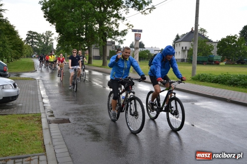 Zdjęcie w galerii na portalu naszraciborz.pl: Wiosenny wiatr i deszcz. Rajd gmin partnerskich po pograniczu  wiadomości z regionu