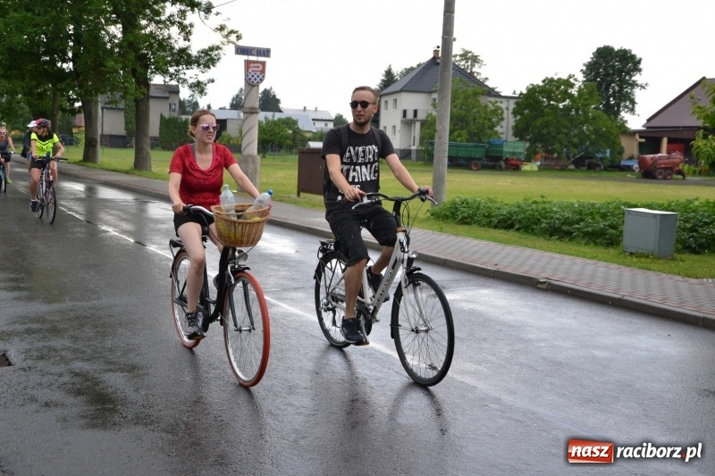 Zdjęcie w galerii na portalu naszraciborz.pl: Wiosenny wiatr i deszcz. Rajd gmin partnerskich po pograniczu  wiadomości z regionu