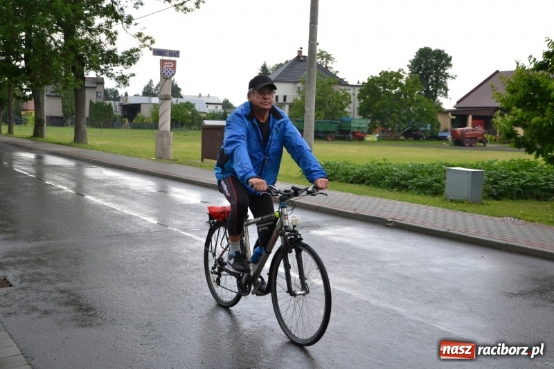 Zdjęcie w galerii na portalu naszraciborz.pl: Wiosenny wiatr i deszcz. Rajd gmin partnerskich po pograniczu  wiadomości z regionu