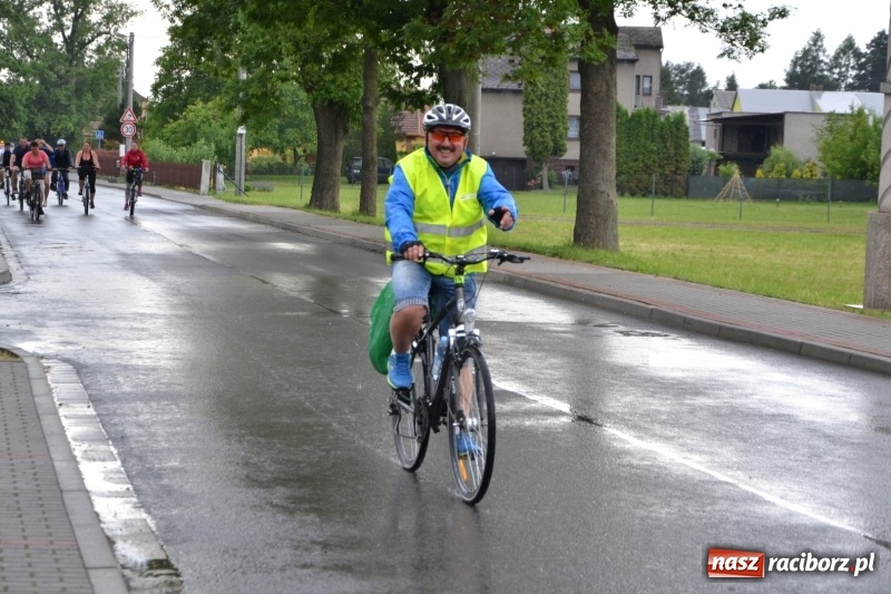 Zdjęcie w galerii na portalu naszraciborz.pl: Wiosenny wiatr i deszcz. Rajd gmin partnerskich po pograniczu  wiadomości z regionu