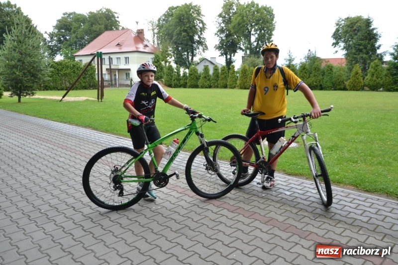 Zdjęcie w galerii na portalu naszraciborz.pl: Wiosenny wiatr i deszcz. Rajd gmin partnerskich po pograniczu  wiadomości z regionu