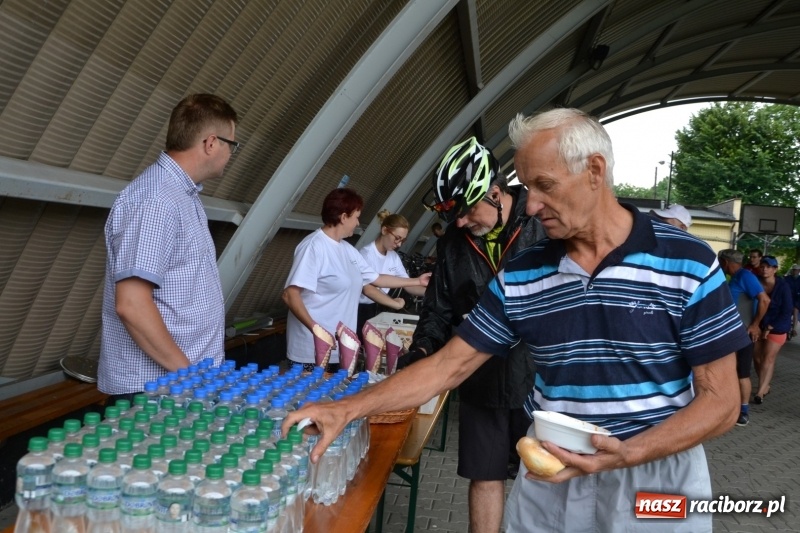 Zdjęcie w galerii na portalu naszraciborz.pl: Wiosenny wiatr i deszcz. Rajd gmin partnerskich po pograniczu  wiadomości z regionu