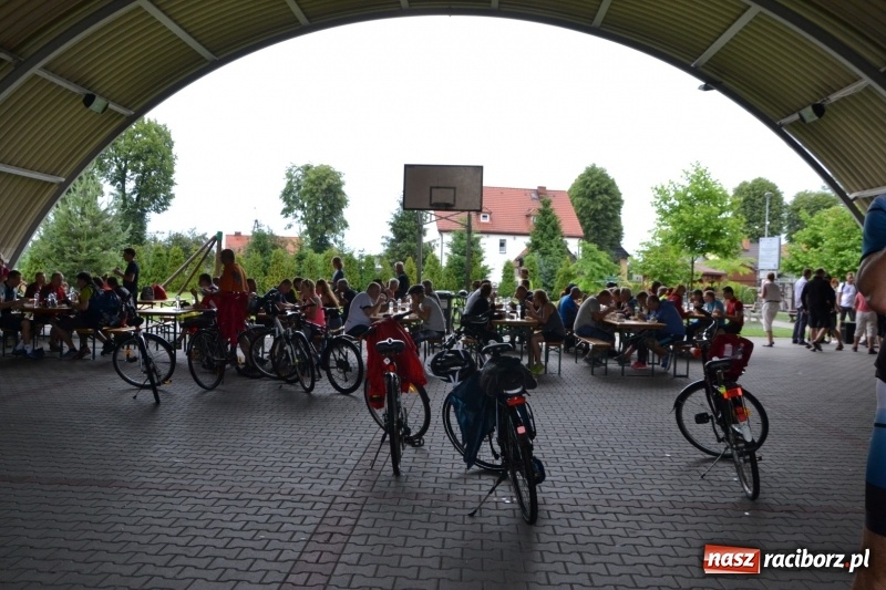 Zdjęcie w galerii na portalu naszraciborz.pl: Wiosenny wiatr i deszcz. Rajd gmin partnerskich po pograniczu  wiadomości z regionu