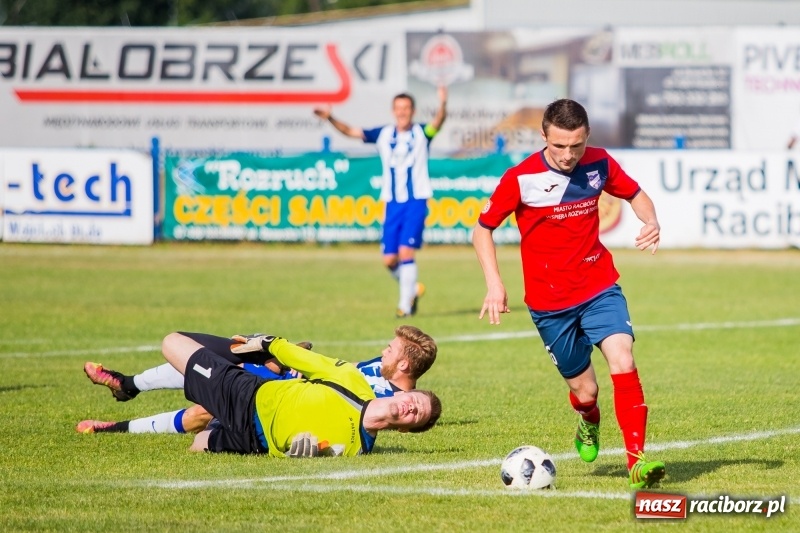 Zdjęcie w galerii na portalu naszraciborz.pl: Unia Racibórz wygrała z Goczałkowicami-Zdrój i nadal ma szanse na utrzymanie wiadomości z regionu