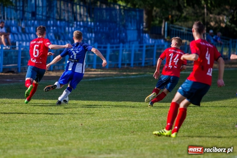 Zdjęcie w galerii na portalu naszraciborz.pl: Unia Racibórz wygrała z Goczałkowicami-Zdrój i nadal ma szanse na utrzymanie wiadomości z regionu