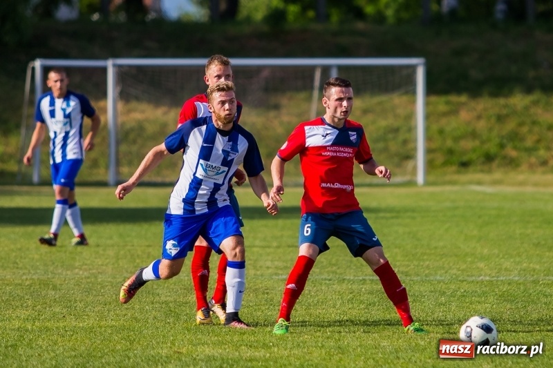 Zdjęcie w galerii na portalu naszraciborz.pl: Unia Racibórz wygrała z Goczałkowicami-Zdrój i nadal ma szanse na utrzymanie wiadomości z regionu