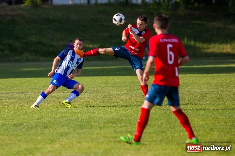 Zdjęcie w galerii na portalu naszraciborz.pl: Unia Racibórz wygrała z Goczałkowicami-Zdrój i nadal ma szanse na utrzymanie wiadomości z regionu